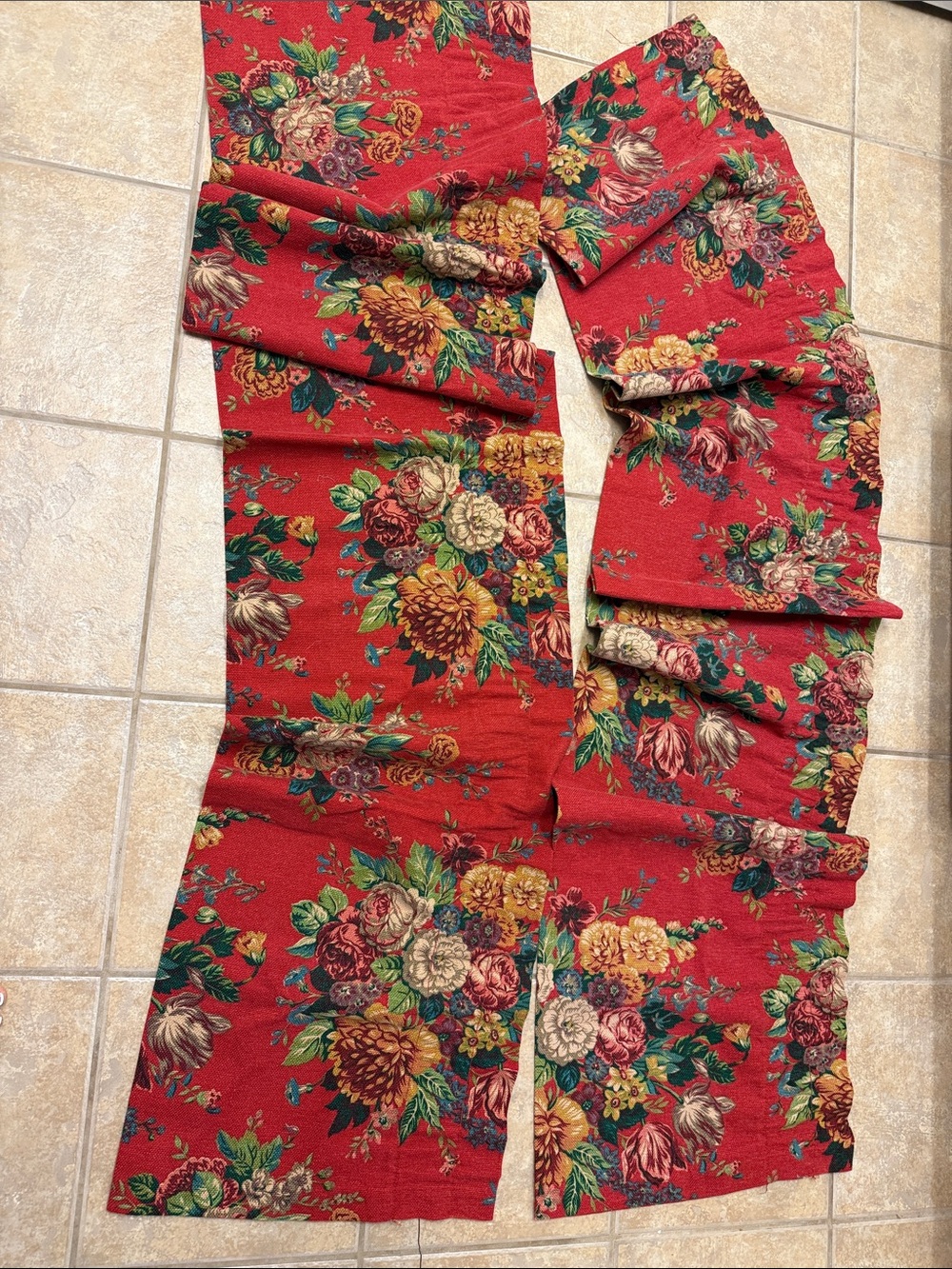 Ralph Lauren 2 Valences Red Floral Fabric Panel - Picture 1 of 7